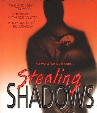 Cover for Stealing Shadows by Kay Hooper