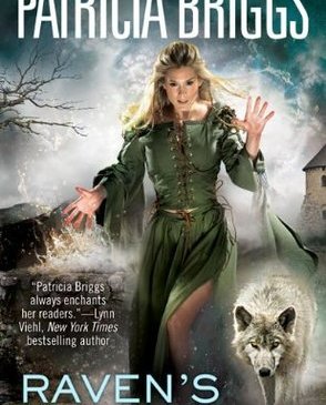 Cover for Raven's Strike by Patricia Briggs