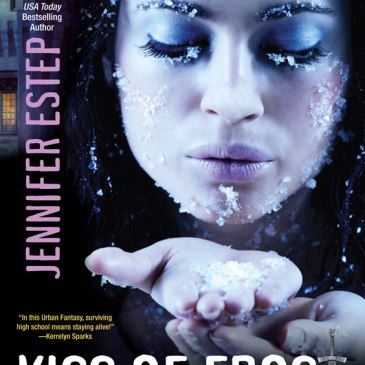 Cover for Kiss of Frost by Jennifer Estep