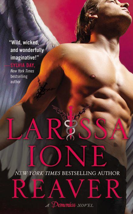 Cover for Reaver by Larissa Ione