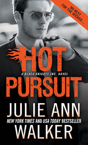 Cover for Hot Pursuit by Julie Ann Walker
